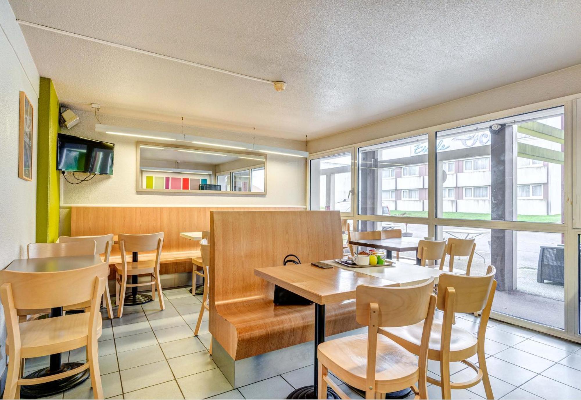 B&B Hotel Brest Kergaradec Aeroport Gouesnou Екстер'єр фото