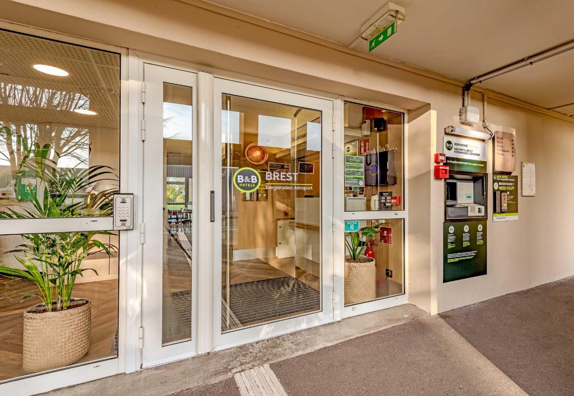 B&B Hotel Brest Kergaradec Aeroport Gouesnou Екстер'єр фото
