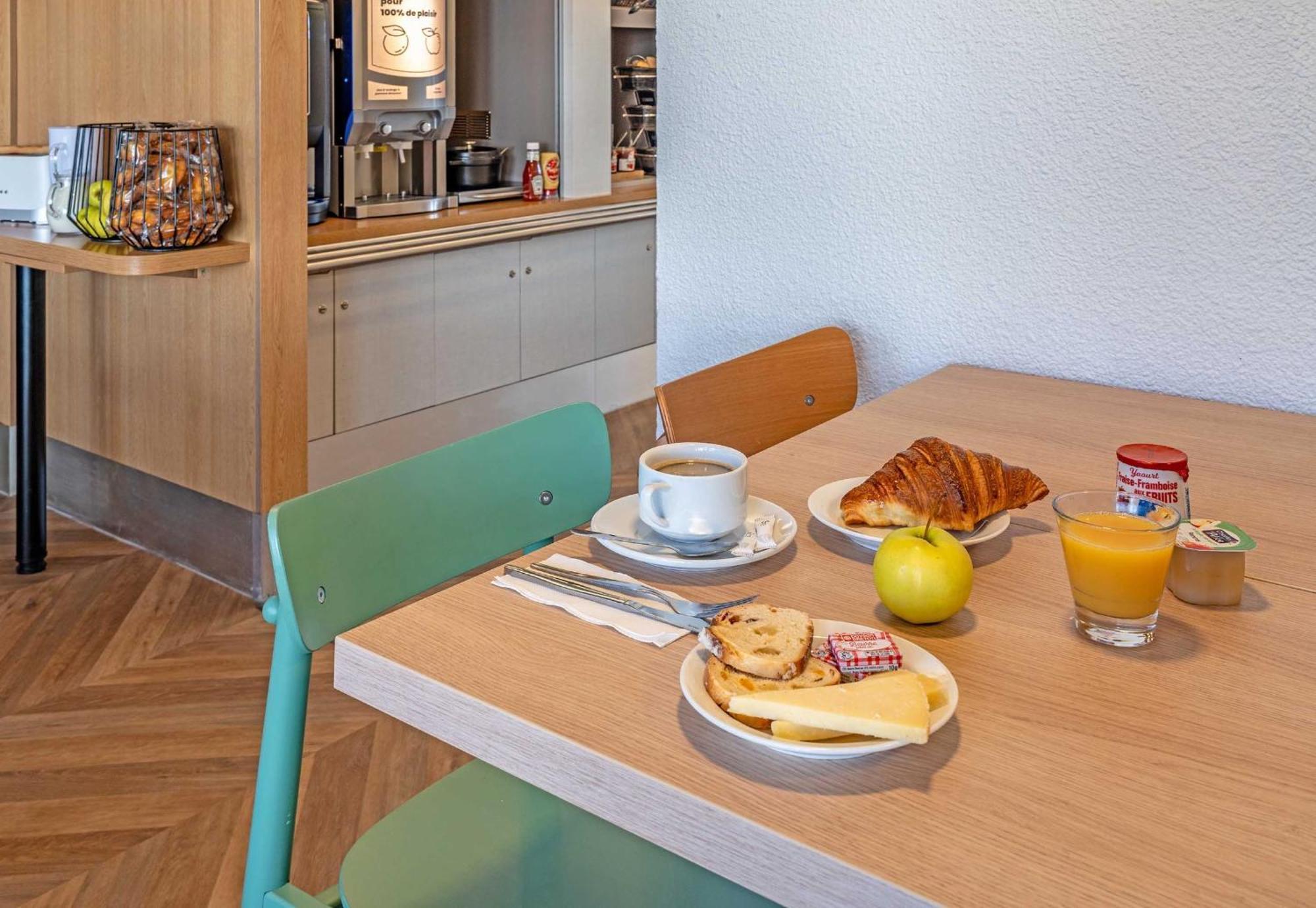 B&B Hotel Brest Kergaradec Aeroport Gouesnou Екстер'єр фото